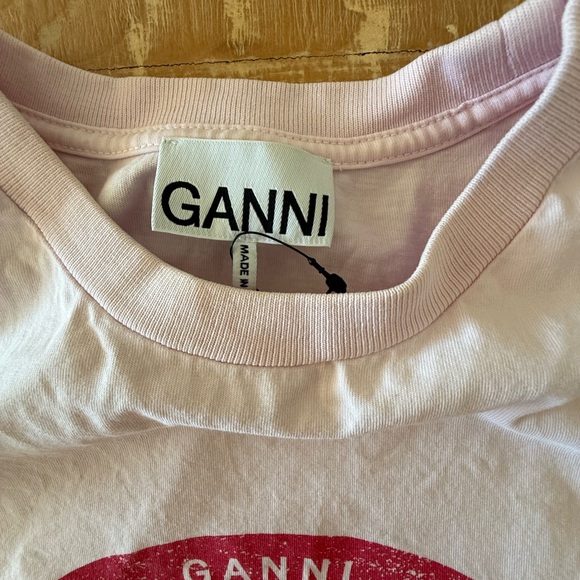 Ganni "Women Unite" International Women's Day 2020 t-shirt - Picture 3 of 5